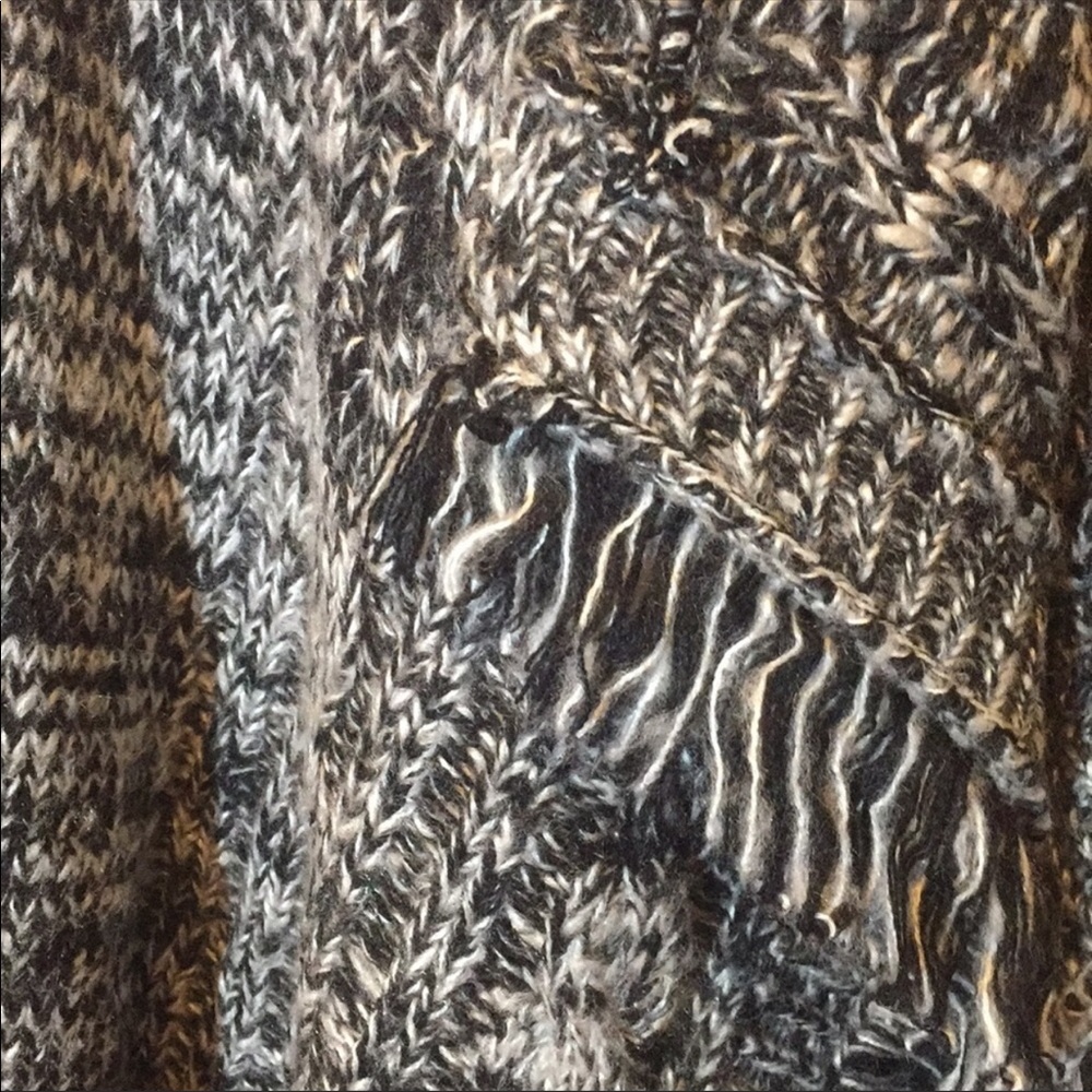 Heather Grey Open Cardigan Boho Fringe Brand NWT - Picture 6 of 8